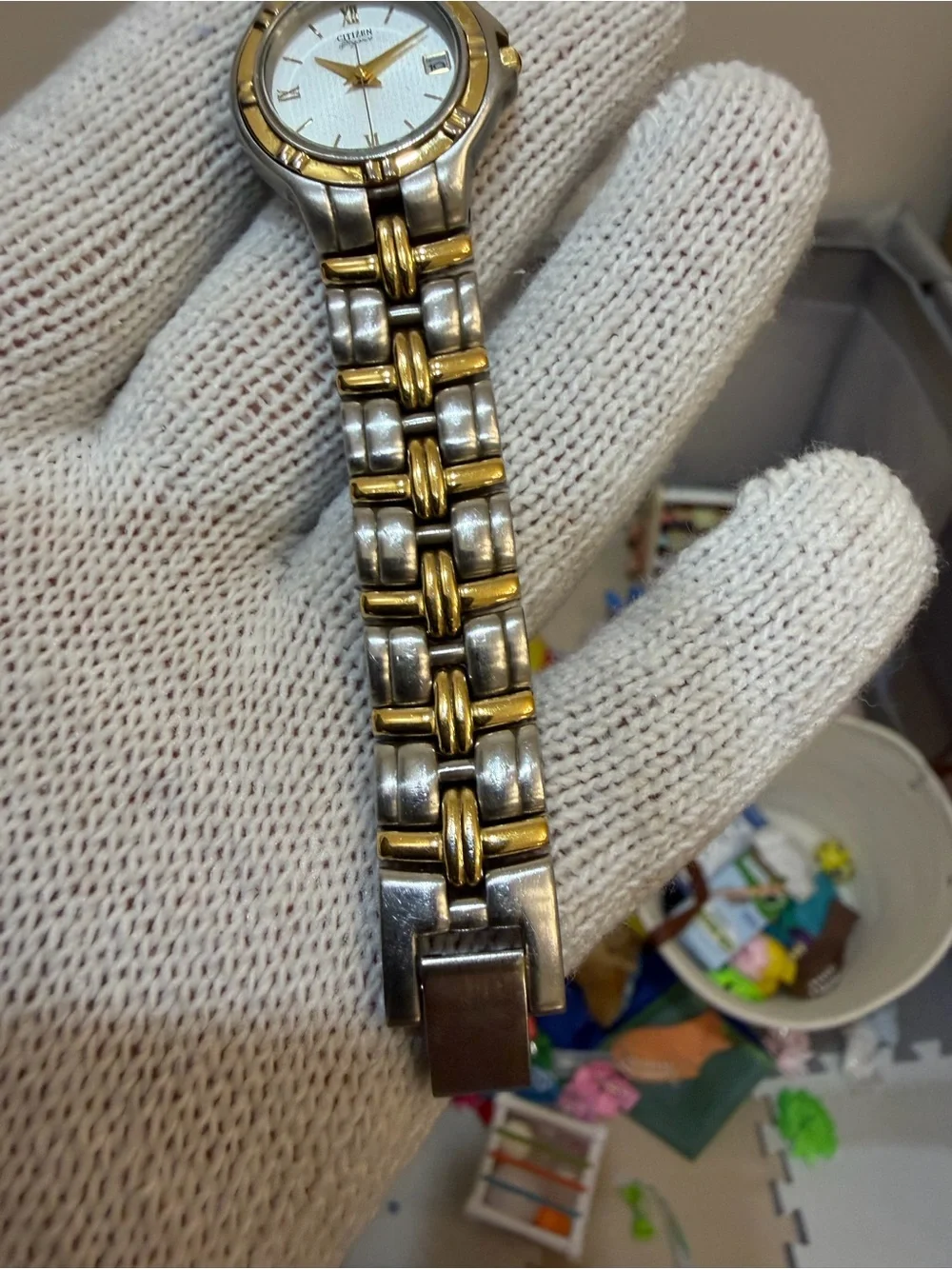 Vintage Citizen Elegance Women's Two-Tone Watch Textured Dial Date 6010-H04538